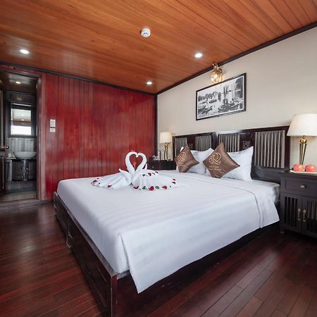 Ruby Cruise Otel Ha Long Dış mekan fotoğraf