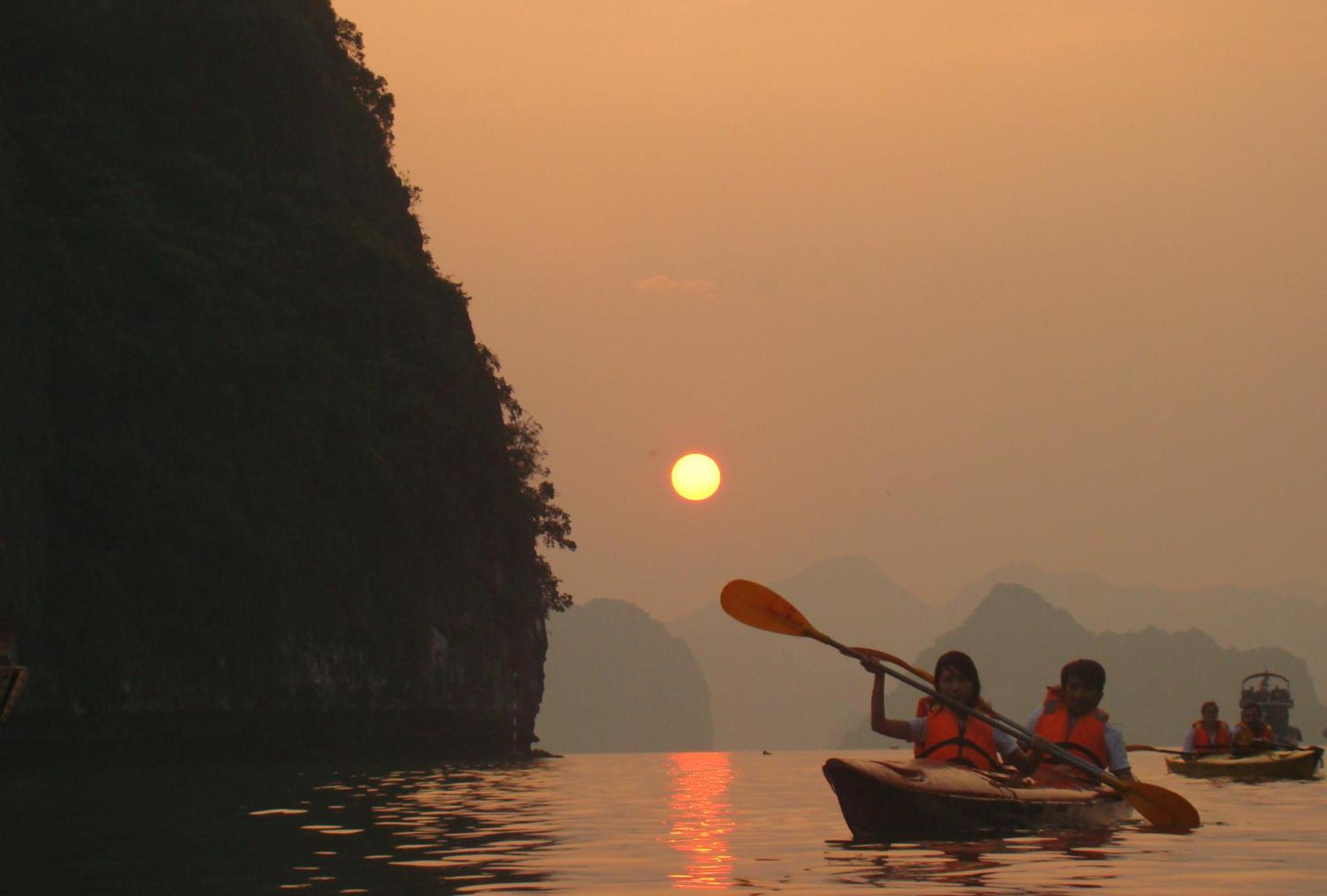 Ruby Cruise Otel Ha Long Dış mekan fotoğraf