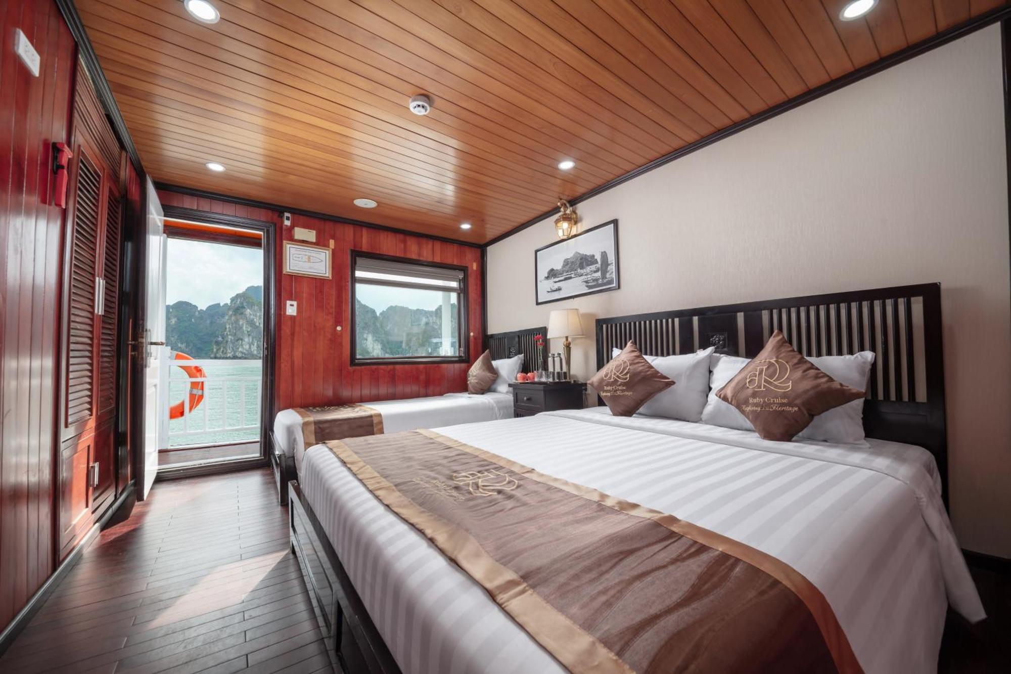Ruby Cruise Otel Ha Long Dış mekan fotoğraf