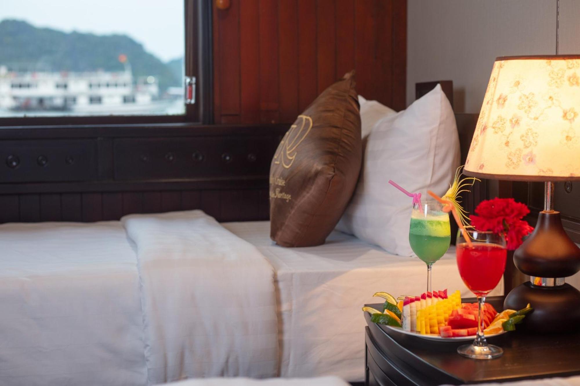 Ruby Cruise Otel Ha Long Dış mekan fotoğraf