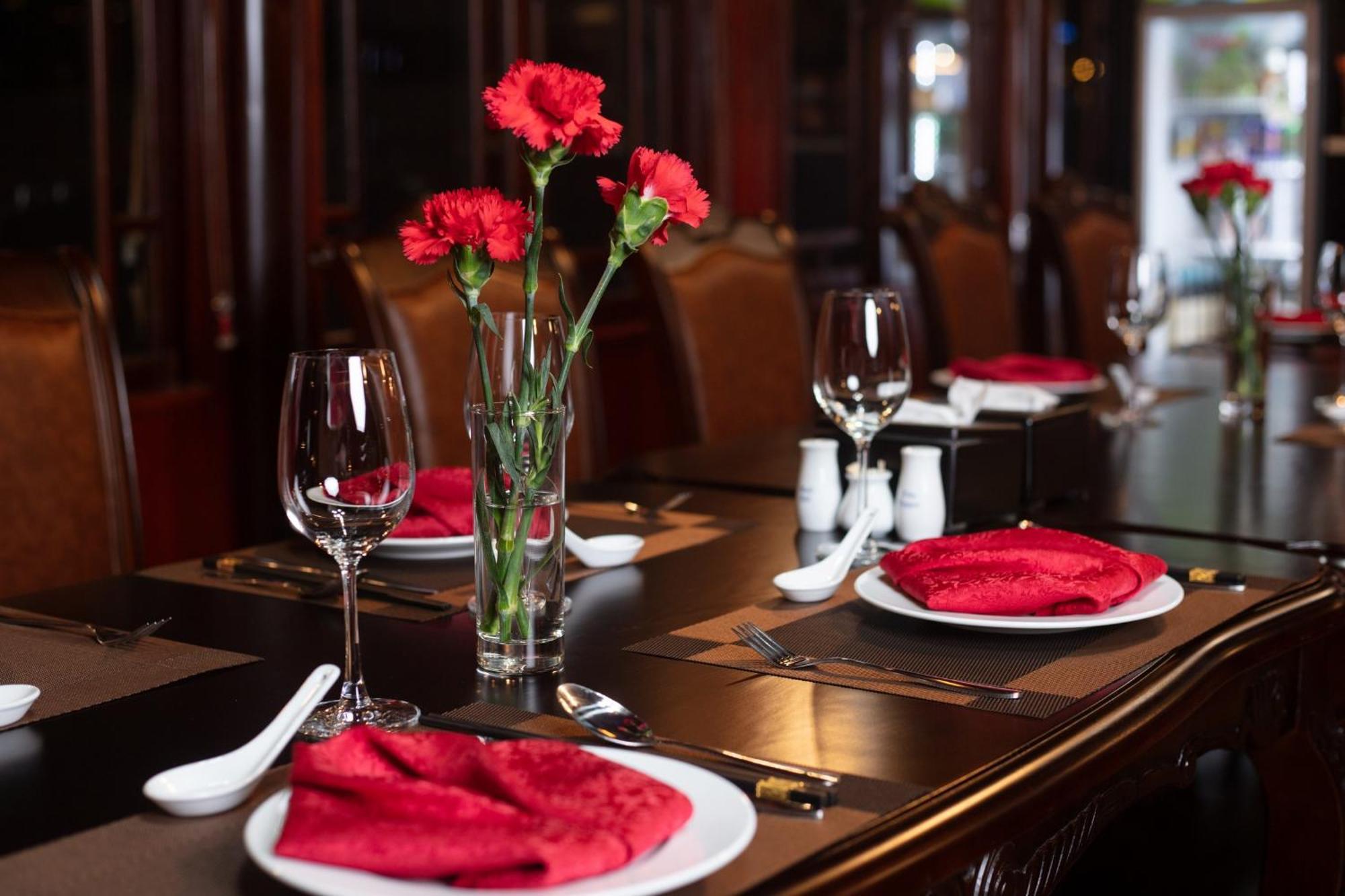 Ruby Cruise Otel Ha Long Dış mekan fotoğraf