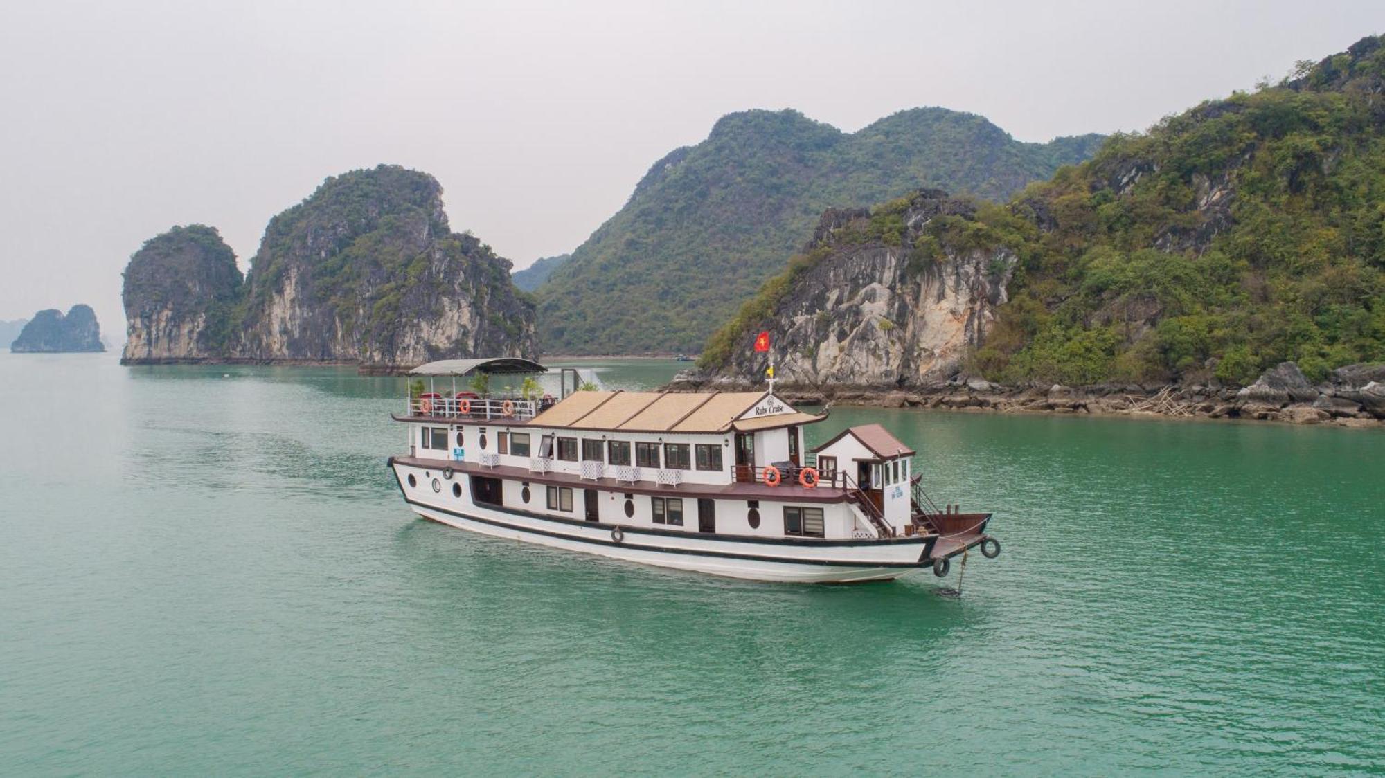 Ruby Cruise Otel Ha Long Dış mekan fotoğraf